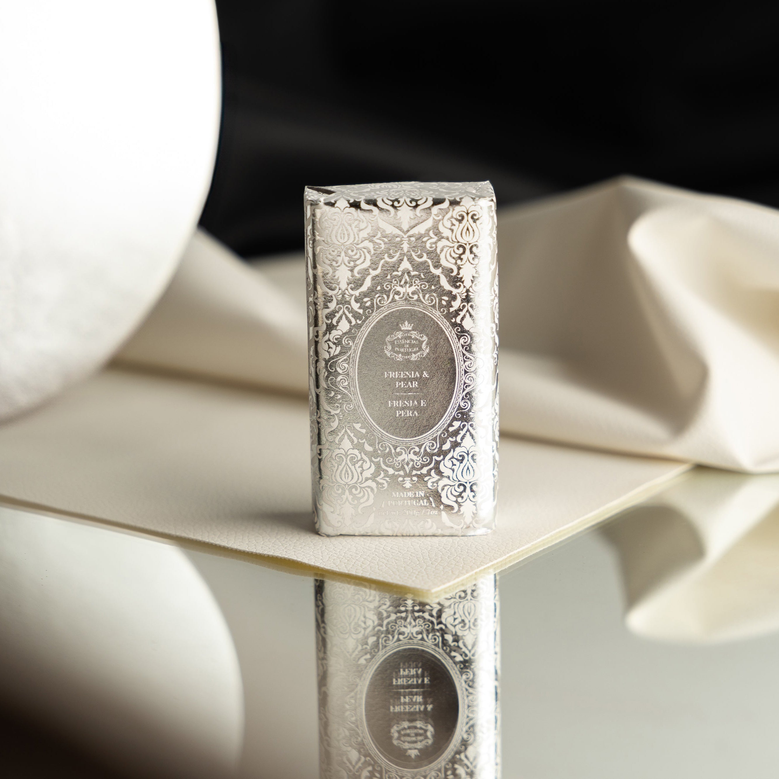 Essências de Portugal סבון Tiles פרזיה ואגס Fresia & Pear - Special Edition