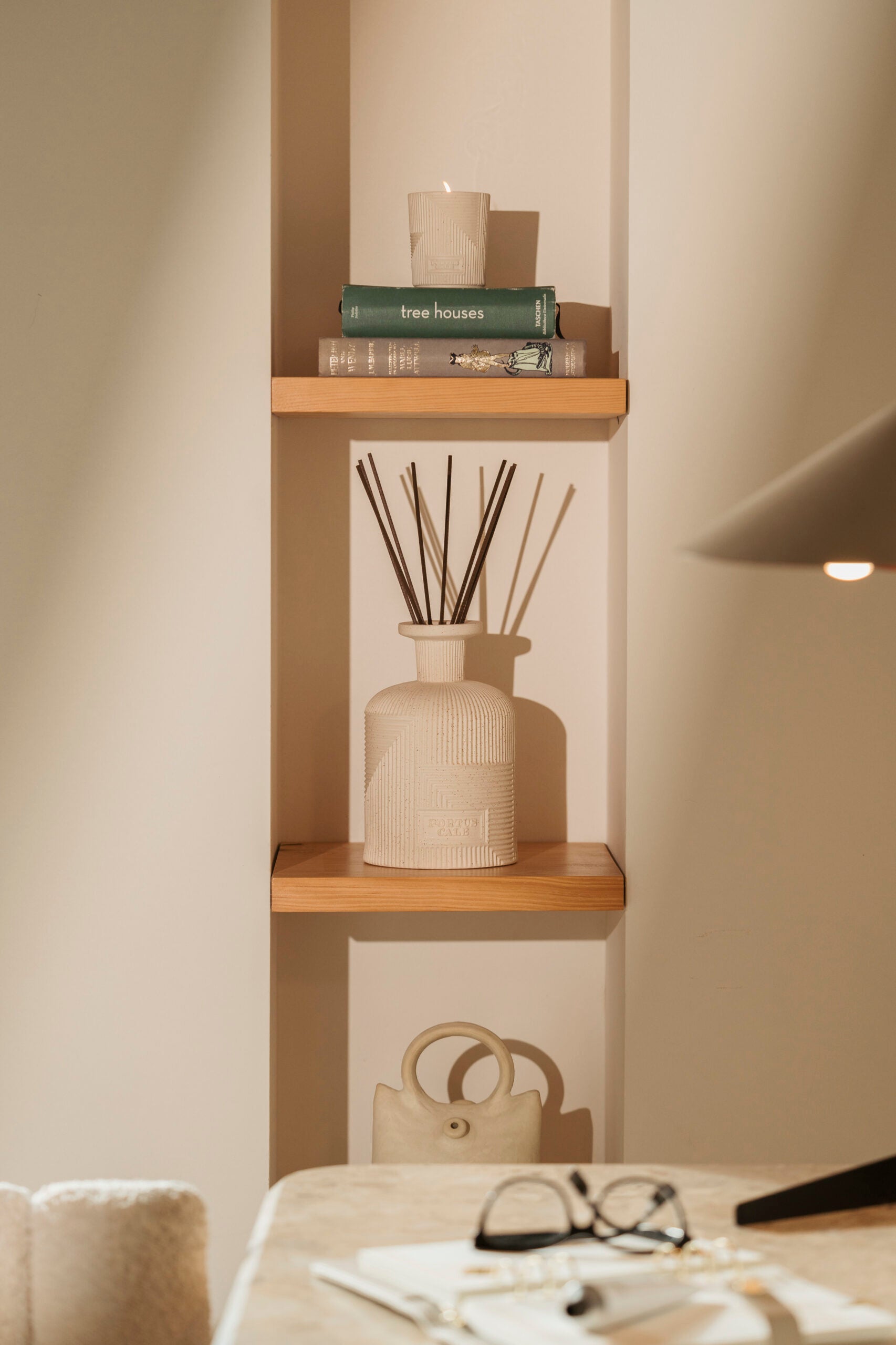 PC-Hajjar-Blanc-Porcelain-2L-Diffuser-Bottle