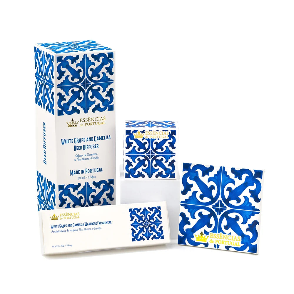 White Grape & Camellia קולקציית Azulejos de Portugal בהשראת אריחי פורטו, מבית Essências de Portugal