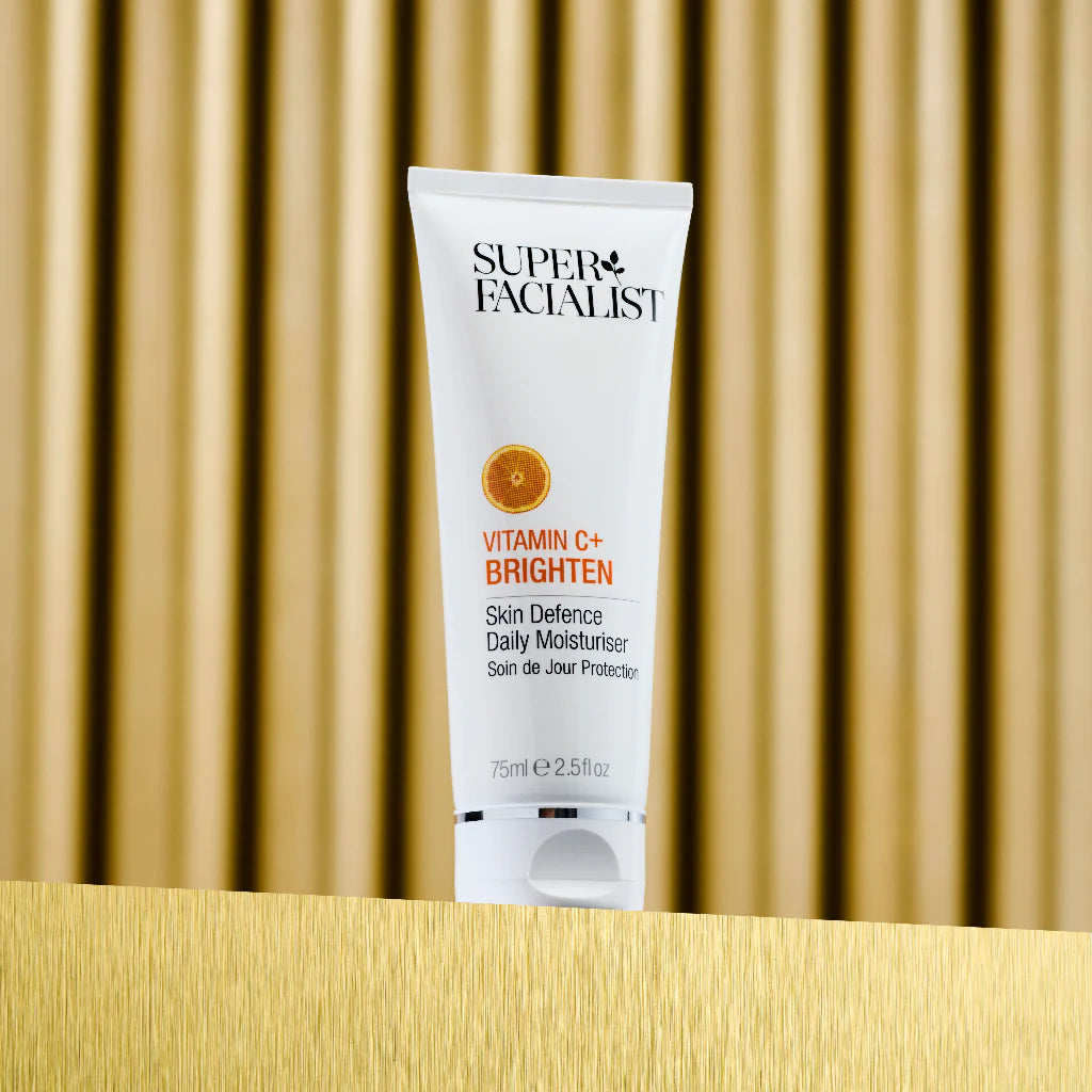 Super Facialist Vitamin C+ Brighten Daily Moisturiser קרם יום