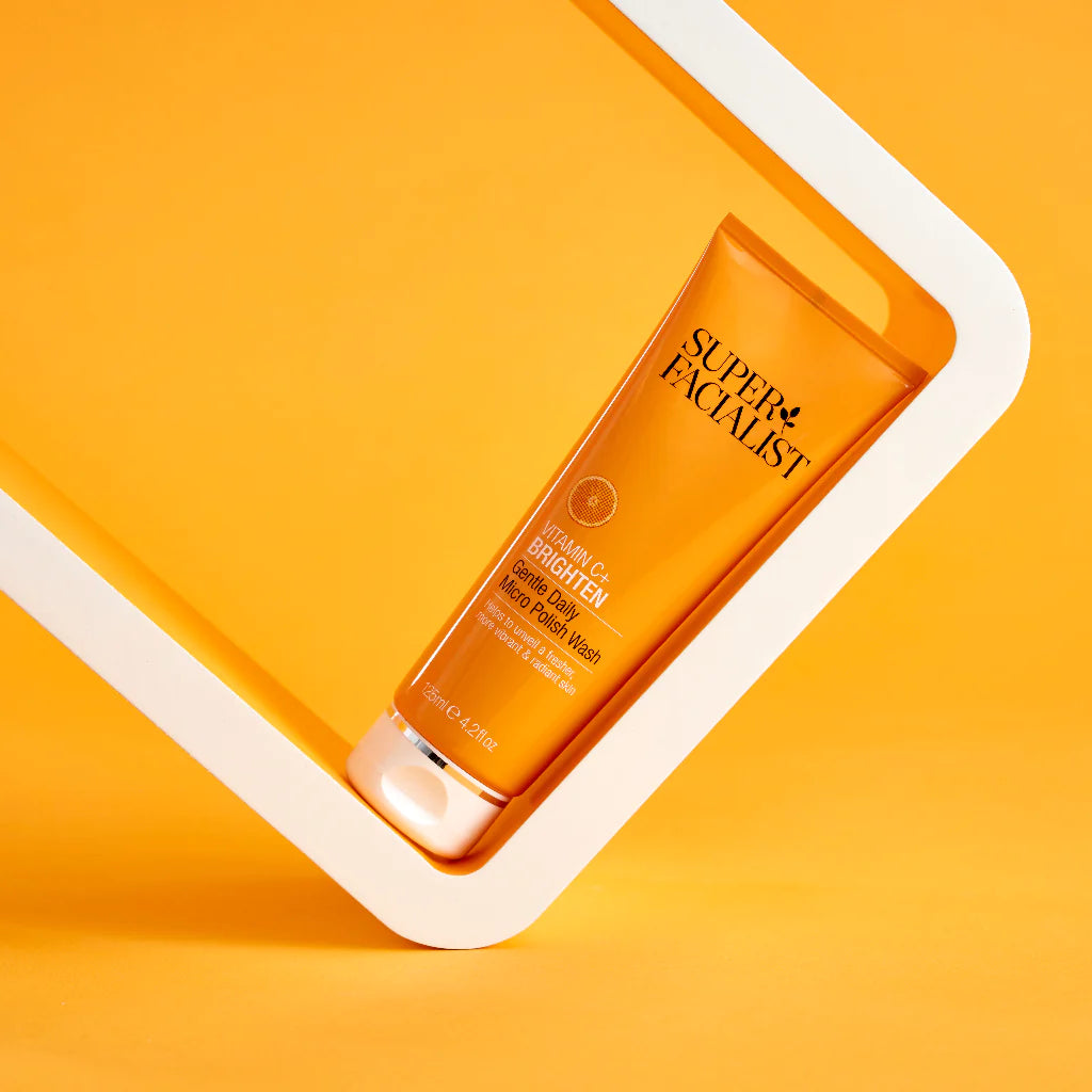 Super Facialist Vitamin C+ Brighten Micro Polish Wash פוליש פנים