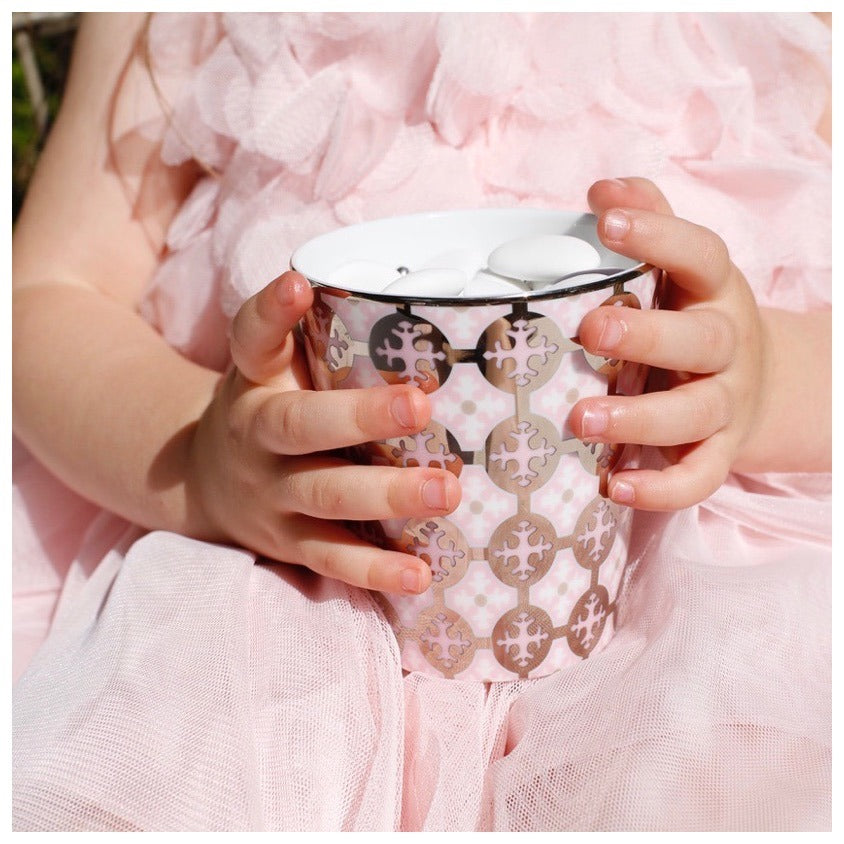 נר פורצלן יקר ערך Rose et Marius AU JASMIN