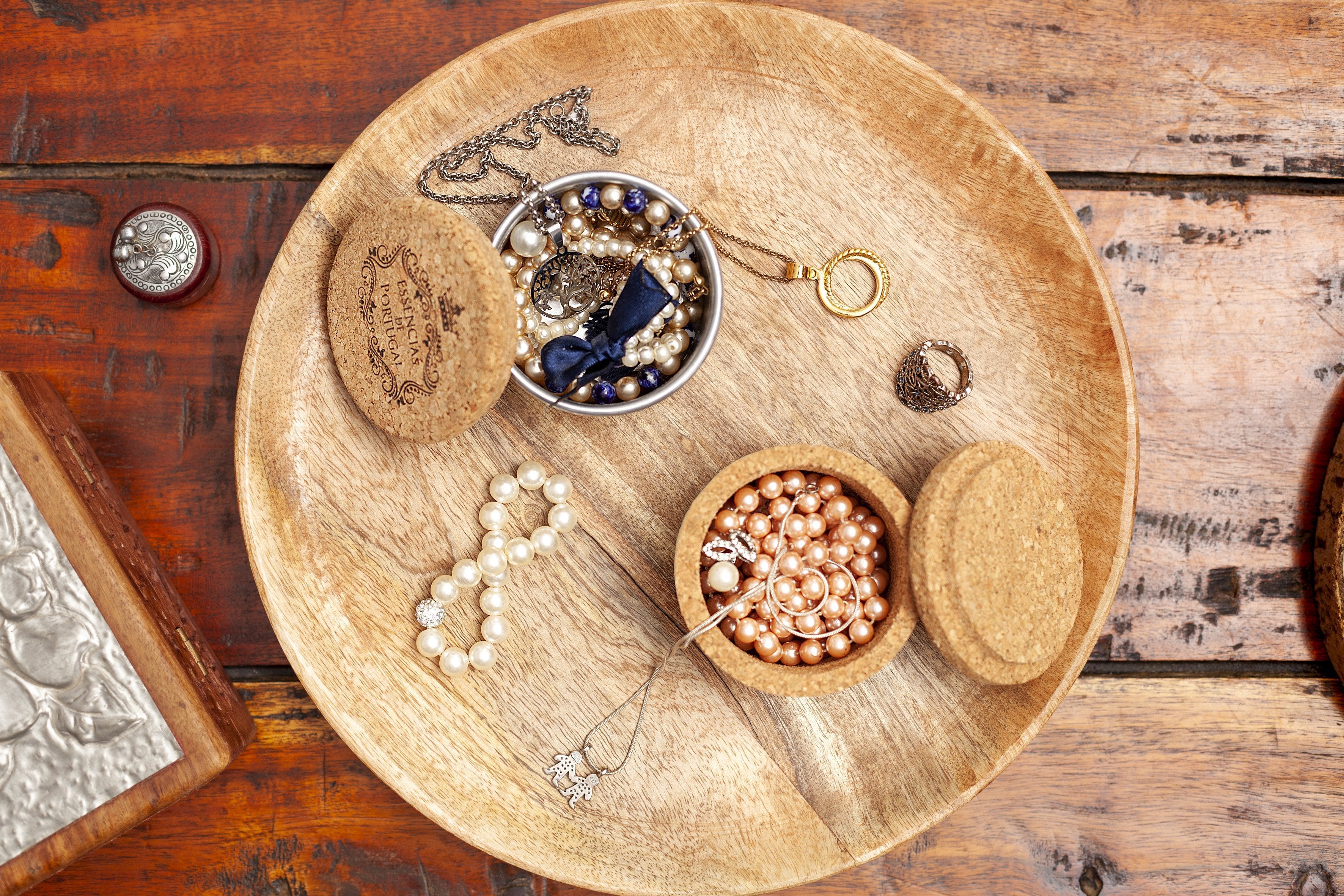 Essências de Portugal כלי תכשיטים משעם + 2 סבונים Jasmine