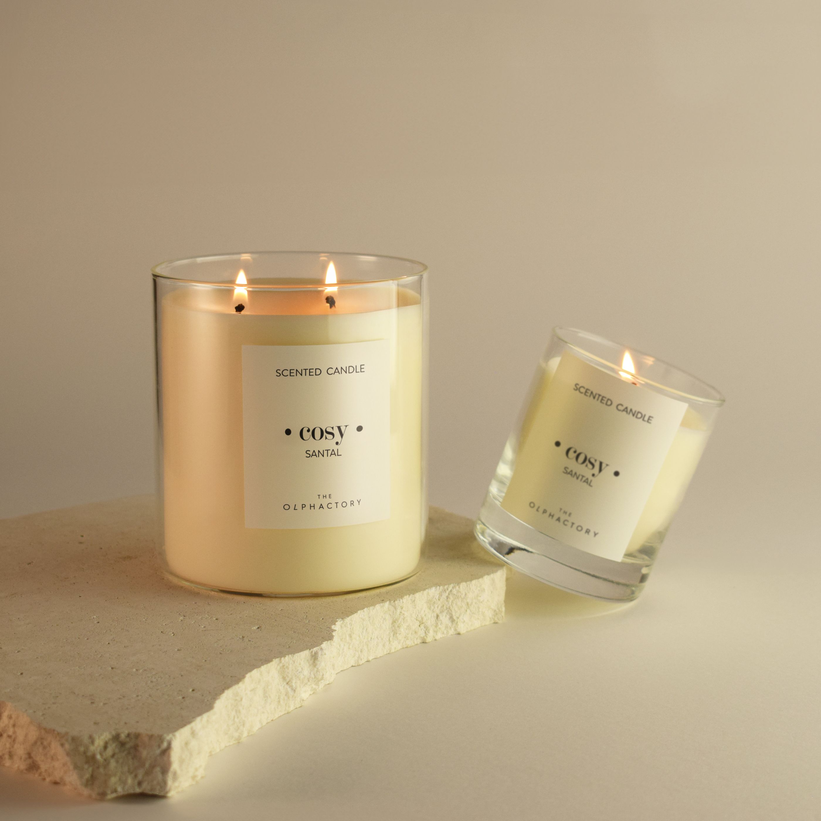 האולפקטורי נר 790גר ונר 200גר בניחוח COSY סנטל