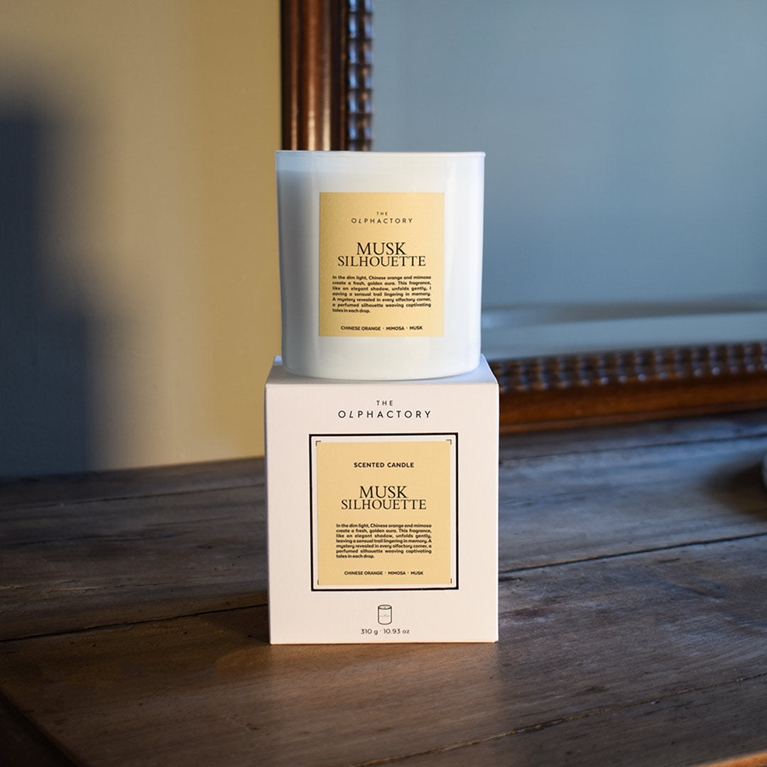 נר מבית האולפקטורי 310 גר  Musk_Silhouette