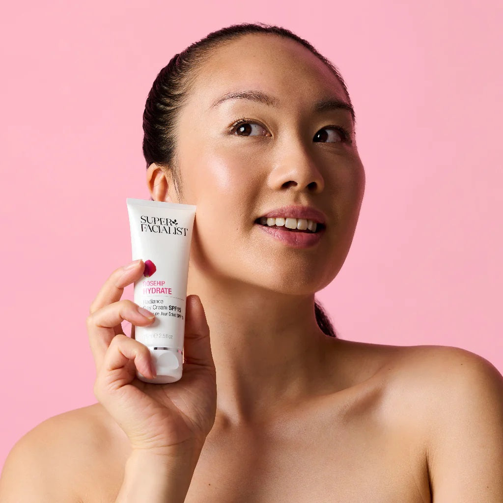 super-facialist-rose-hydrate-day-cream-spf15-4_ קרם יום עם הגנה מהשמש