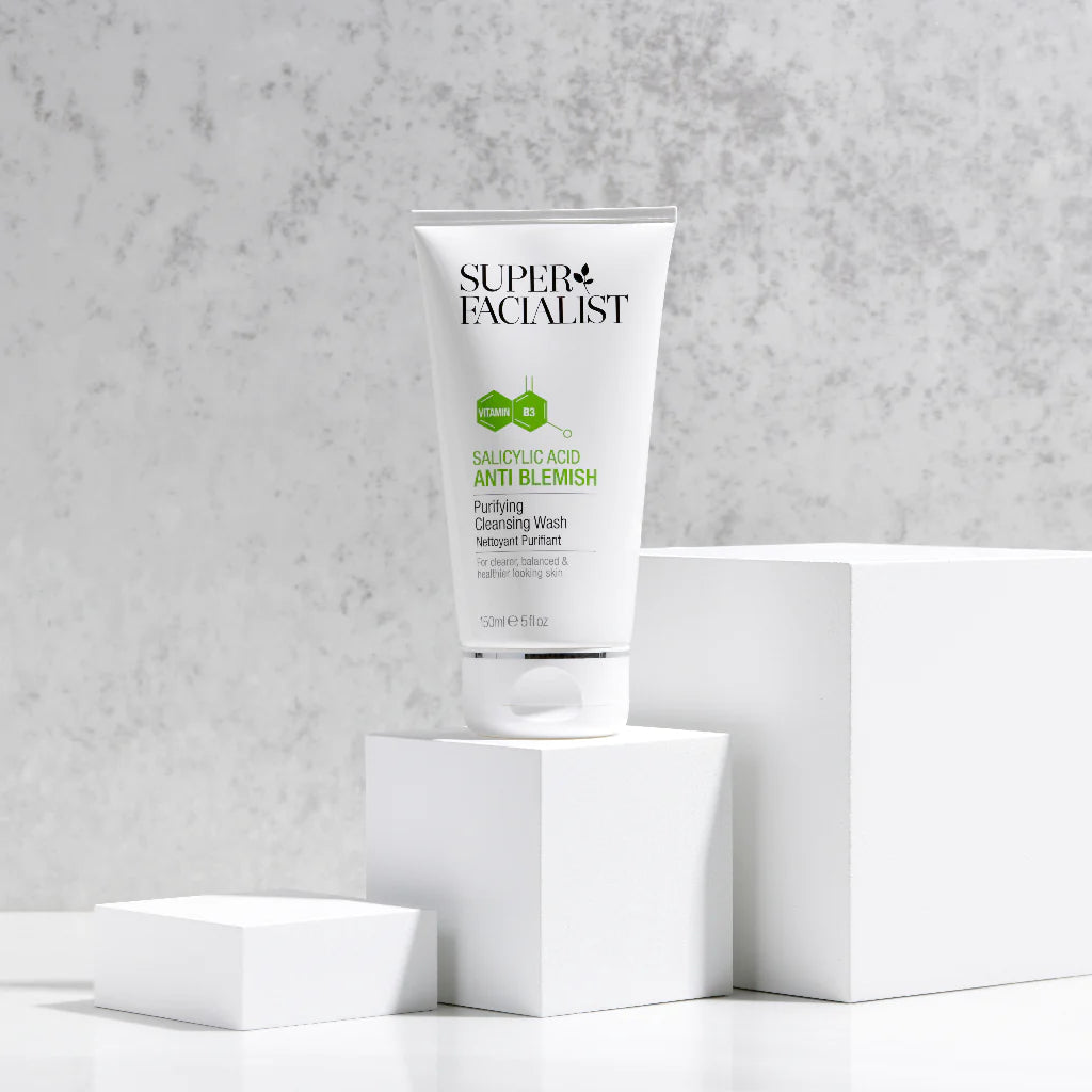 Super Facialist Salicylic Acid Anti-Blemish Cleansing Wash ג'ל רחצה